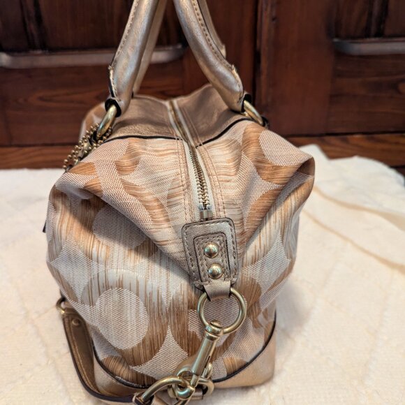 Coach Madison Audrey Signature Monogram - Picture 5 of 13